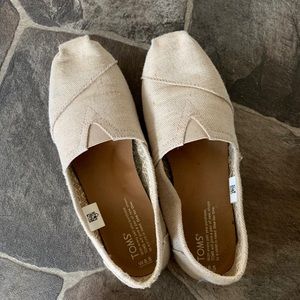 Women’s Toms Slip ons